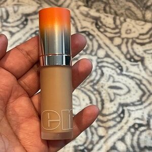 ITEM BEAUTY Air Hug Concealer